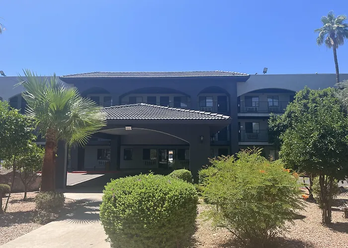 A Victory Inn & Suites - Phoenix North