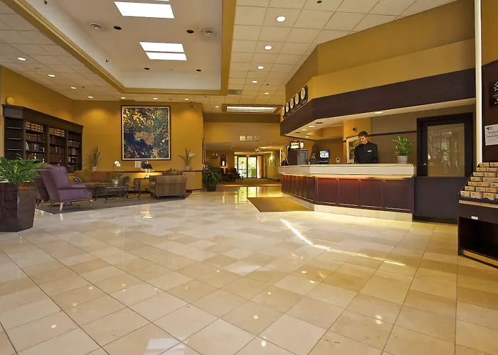 Coast Tsawwassen Inn Delta