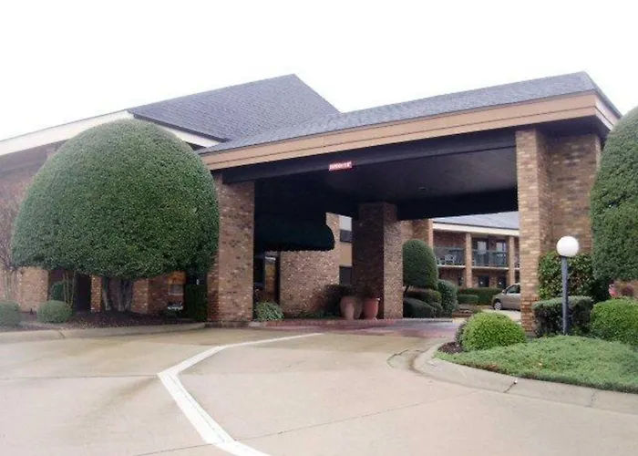 Quality Inn & Suites Searcy I-57