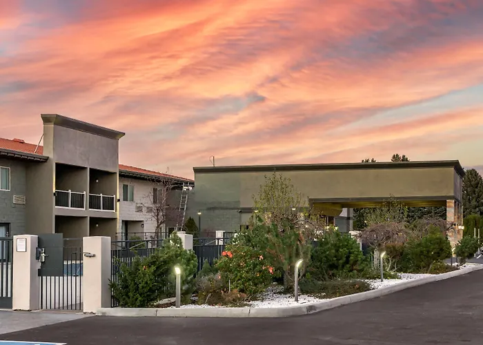 Best Western Plus Lake Front Hotel Moses Lake