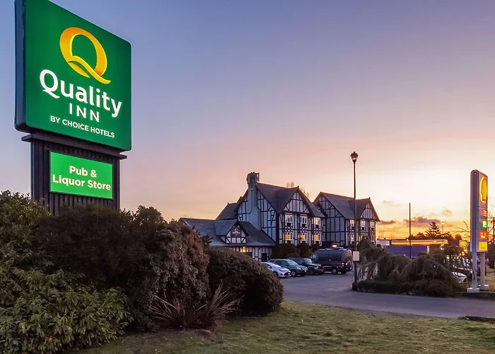 Quality Inn Waddling Dog Saanichton