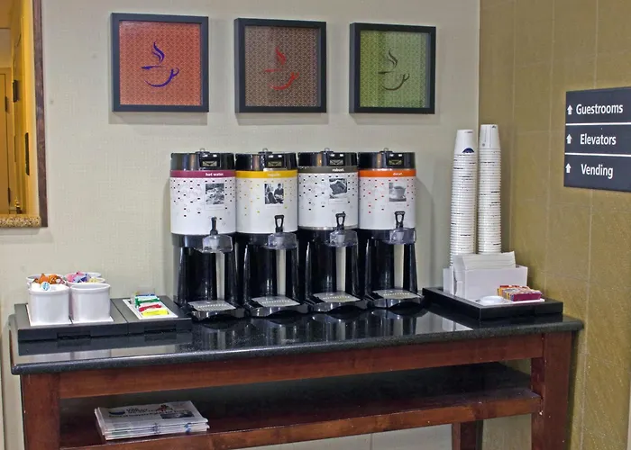 Hampton Inn Norfolk/Chesapeake - Greenbrier Area