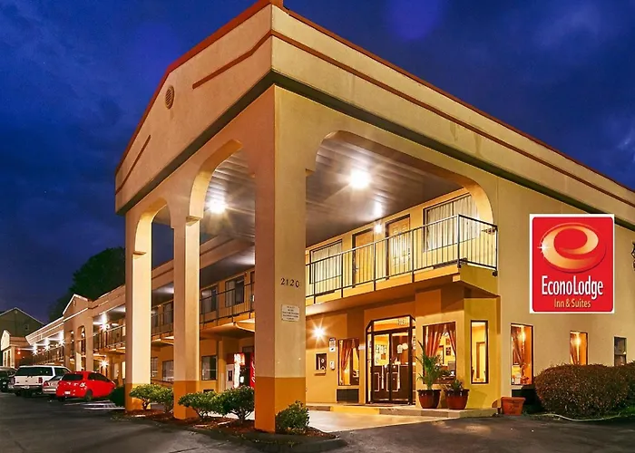 Econo Lodge Inn & Suites Fort Oglethorpe