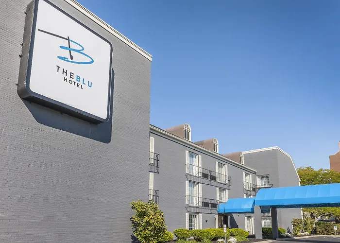 The Blu Hotel Blue Ash Cincinnati, An Ascend Collection Hotel