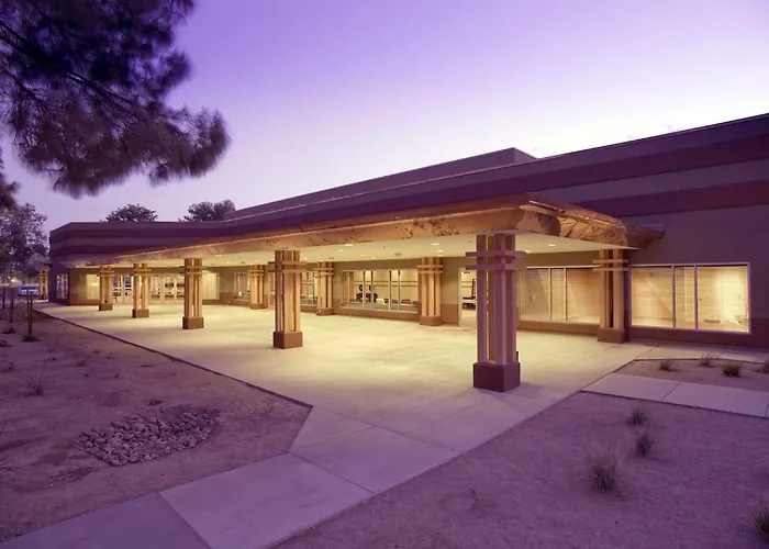 Doubletree By Hilton Phoenix- Tempe