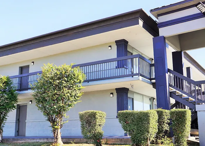 Hotel Elev8 Conroe