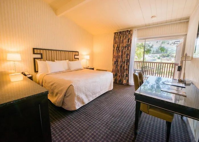 Los Gatos Lodge