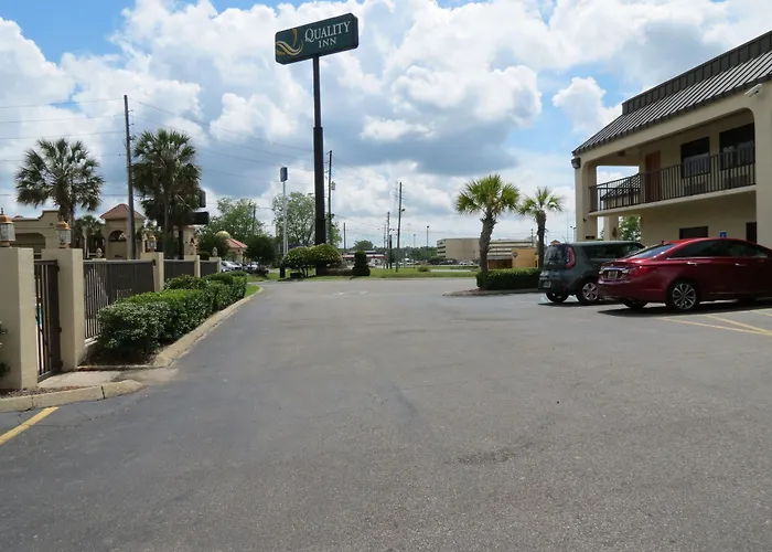 Quality Inn Mobile West Tillmans Corner