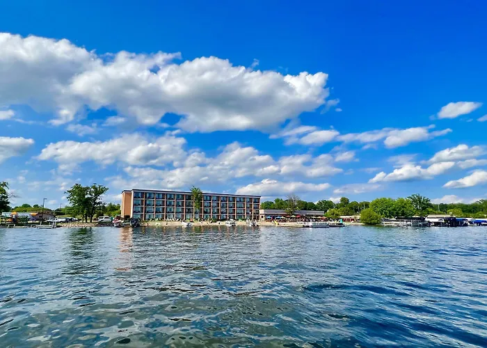Holiday Inn Detroit Lakes By Ihg