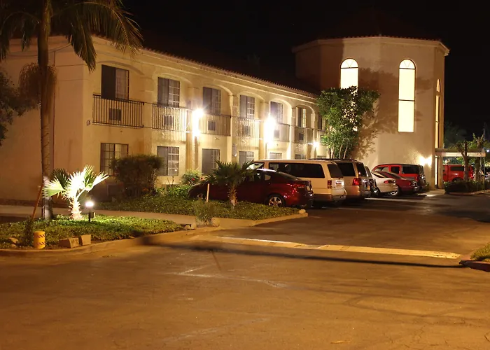 Ocean Gateway Inn Santa Paula