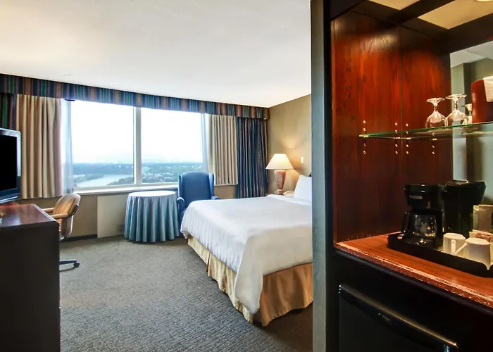 Chateau Lacombe Hotel Edmonton