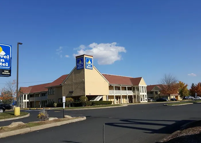 Travel Inn Motel Hartford