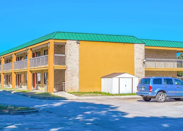 Mayfair Inn Williamston