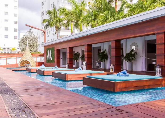 Marseilles Beachfront Hotel Miami Beach