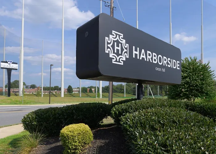 Harborside Hotel Oxon Hill