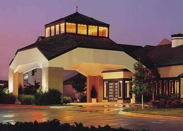 Endeavor Inn & Suites, Trademark Collection By Wyndham Topeka