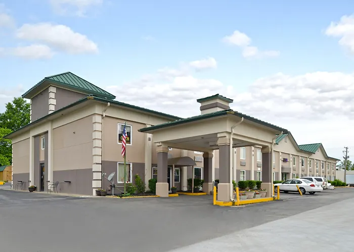 Country Garden & Suites-Benton