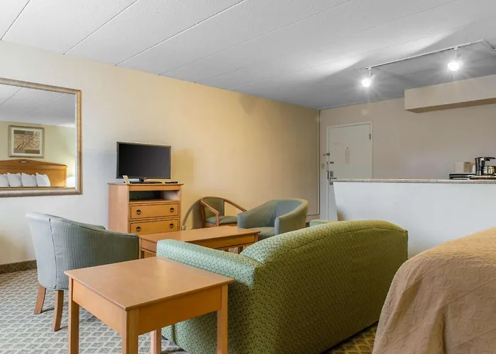 Quality Inn & Suites Fairview - Erie