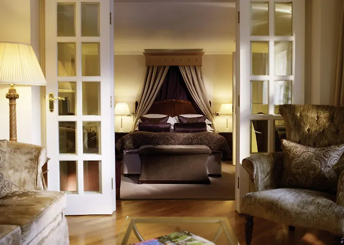 Macdonald Compleat Angler Hotel Marlow 