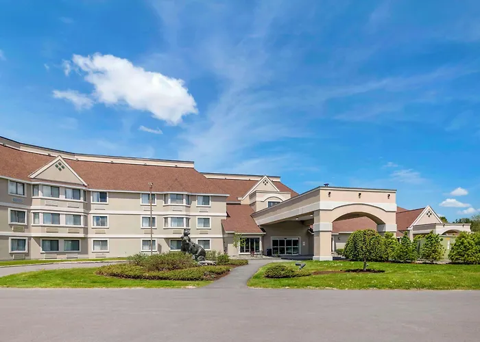 Black Bear Inn, An Ascend Collection Hotel Orono