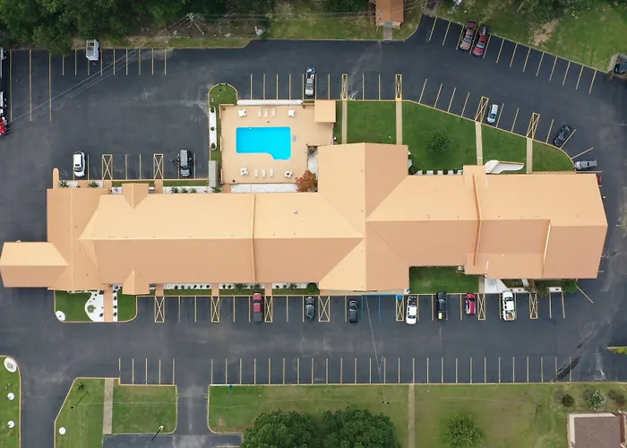 Quality Inn & Suites Corinth West