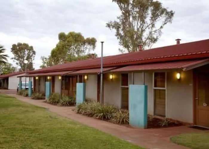 Seasons Hotel Newman