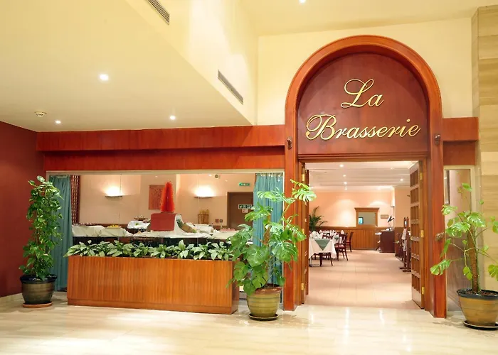 Treffen House Doha - Souq Waqif And Next To Msheireb Metro Station Hotel