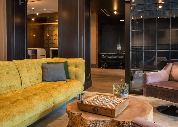 Hotel Lucia, a Provenance Hotel Portland