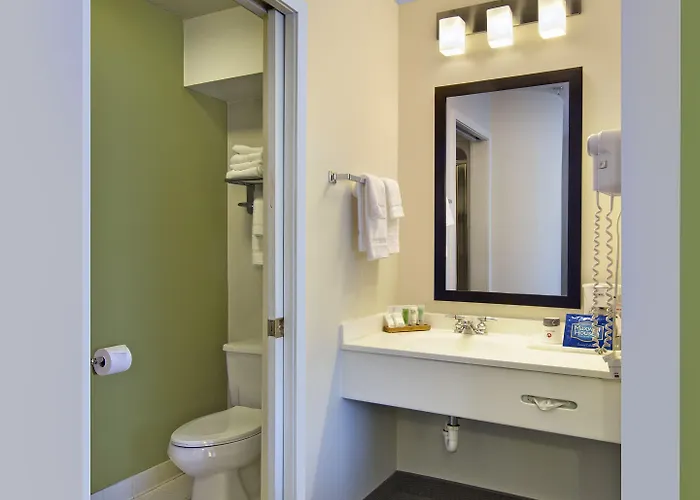 Baymont By Wyndham Fort Collins