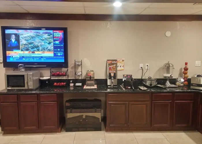 Ramada By Wyndham Grand Junction Hotel