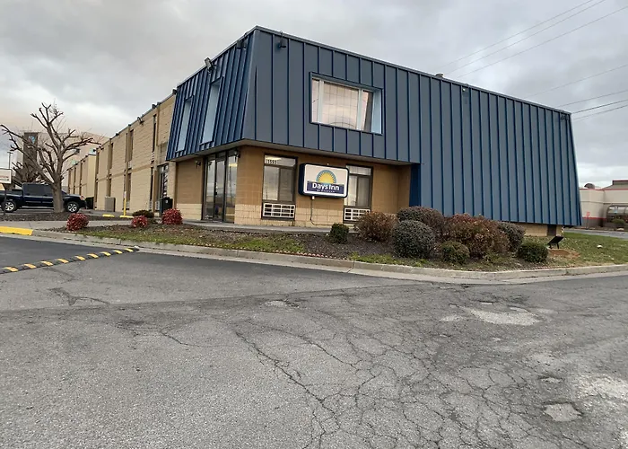 Days Inn By Wyndham Winchester