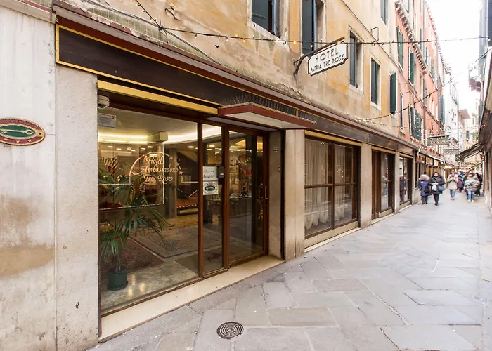 Hotel Ambassador Tre Rose Venecia
