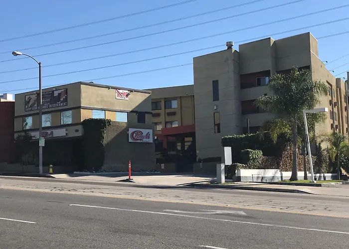 Baymont By Wyndham Monterey Park Hotel