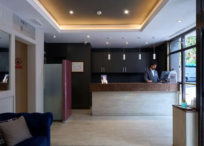 Hotel Catalonia Castellnou à Barcelone