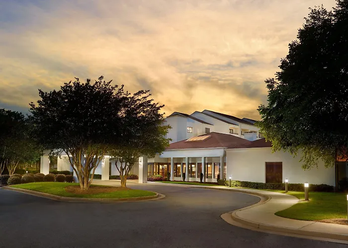 Courtyard By Marriott Atlanta Executive Park/Emory Hotel Druid Hills