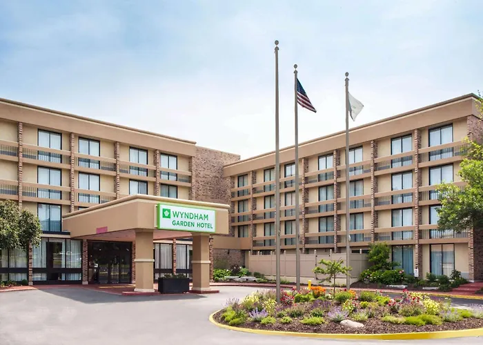 Wyndham Garden Schaumburg Chicago Northwest Hotel