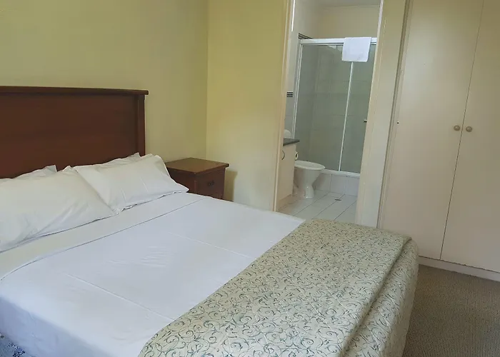 Hotel Cavalier Wantirna South