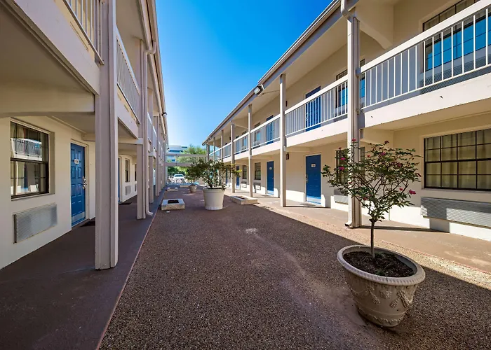 Motel 6-Dallas, Tx - Farmers Branch