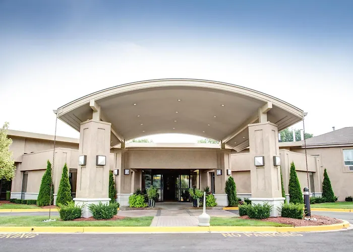 Best Western Plus Guildwood Inn Sarnia