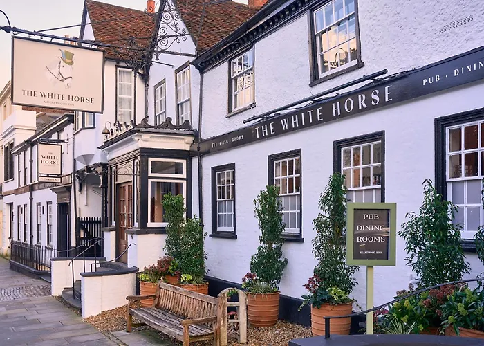 The White Horse - A Heartwood Inn Dorking