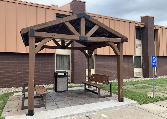 Quality Inn & Suites Florence - Cincinnati South