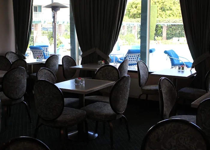Days Inn & Suites By Wyndham Sunnyvale