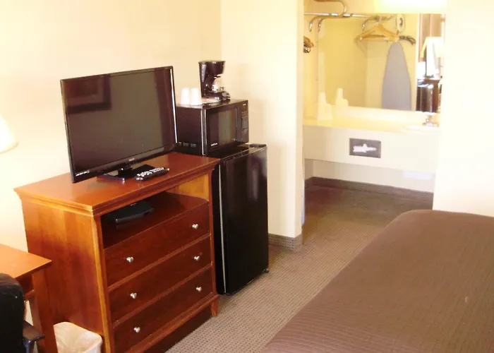 Trade Winds Central Inn Tulsa