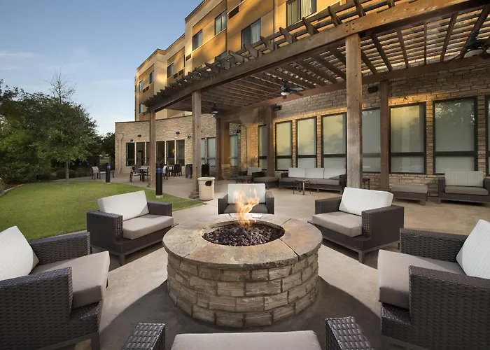Courtyard By Marriott Lufkin Hotel