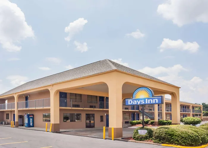 Days Inn By Wyndham Clinton