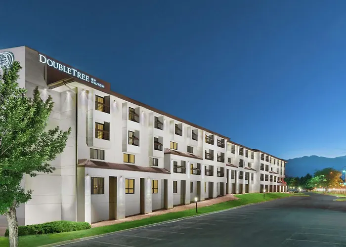 Hotel Doubletree By Hilton Colorado Springs
