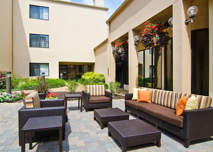 Courtyard St. Louis Westport Plaza Hotel Maryland Heights
