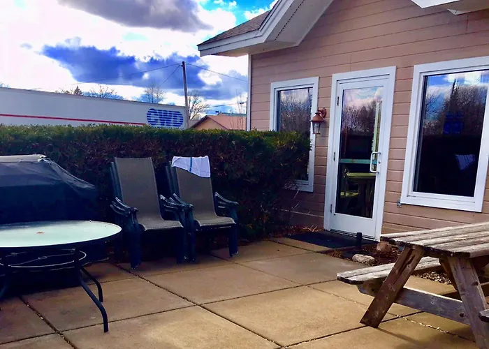 Country Inn Deerwood