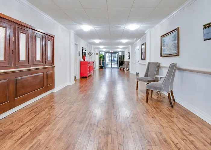 Ramada By Wyndham Metairie New Orleans Airport Hotel