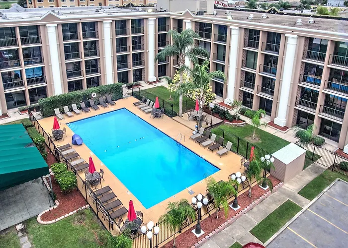 Ramada By Wyndham Metairie New Orleans Airport Hotel